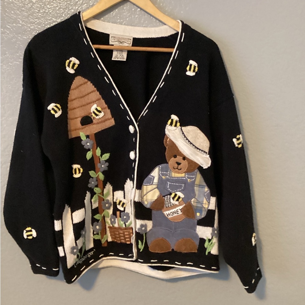 Longaberger Homestead Cardigan with Bear and Bee Design